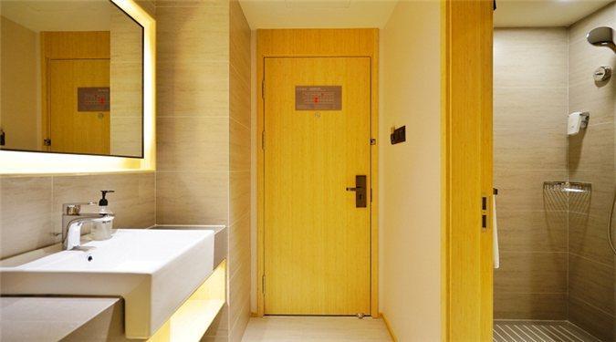 Ji Hotel Ningbo Beilun Intime City Exterior photo
